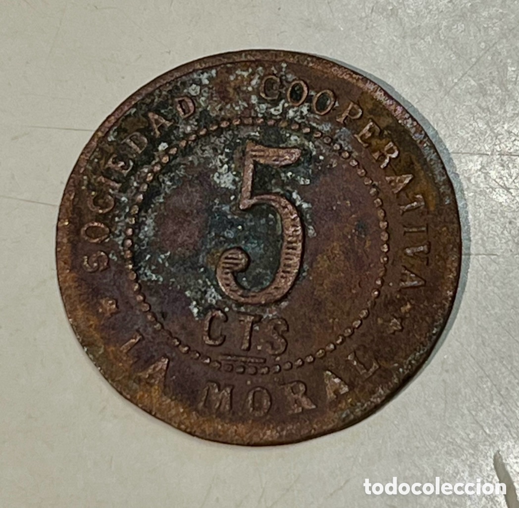 Monedas locales: Ficha / Moneda. Sociedad Cooperativa LA MORAL. Badalona. Laton. 5 C&eacute;ntimos. A&ntilde;os 30.