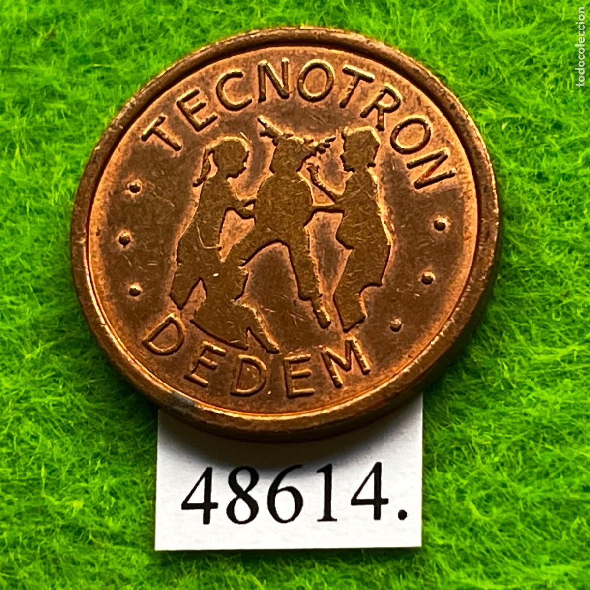 Monedas locales: ficha Italia, LGI Kiddie Rides, tecnotr&oacute;n dedem, token, jet&oacute;n