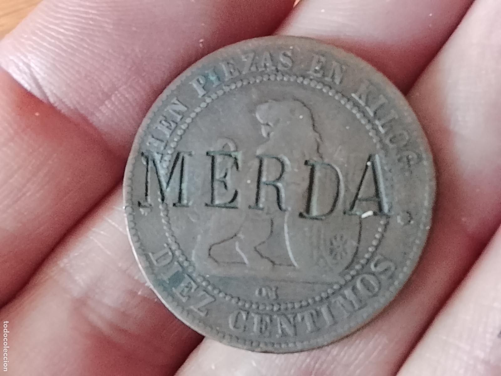 Monete locali: MAURA MERDA. Ficha de 10 c&eacute;ntimos contramarcada. Propaganda