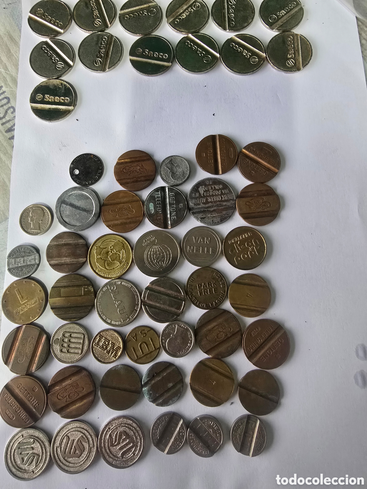 Monedas locales: 50 tokens y fichas telefono