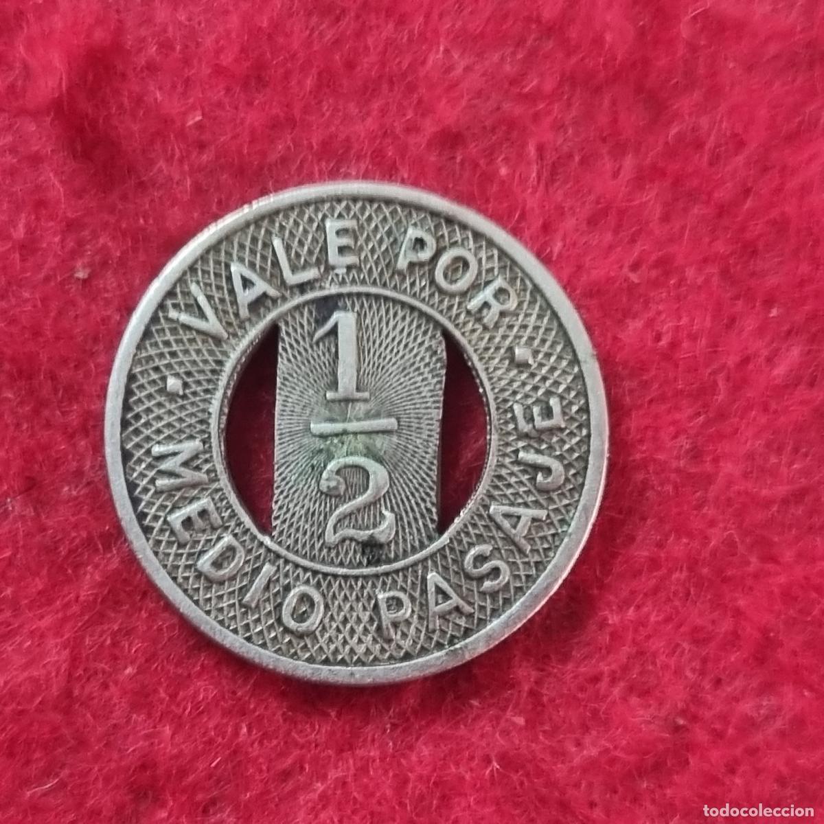 Monedas locales: FICHA TRANSPORTES OMNIBUS DE LA HABANA 1/2 MEDIO PASAJE CUBA ORIGINAL C41F