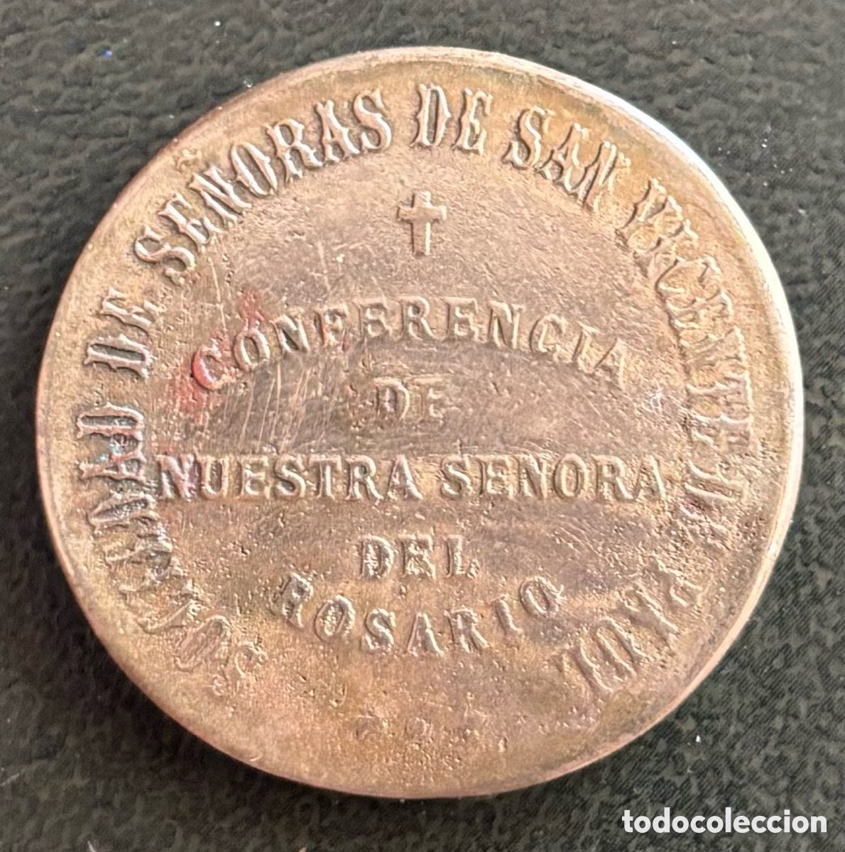 Monedas locales: Ficha monetaria. Conferencia de Ntra Sra del Rosario. Se&ntilde;oras. Sevilla. Vale media hogaza de pan. Di