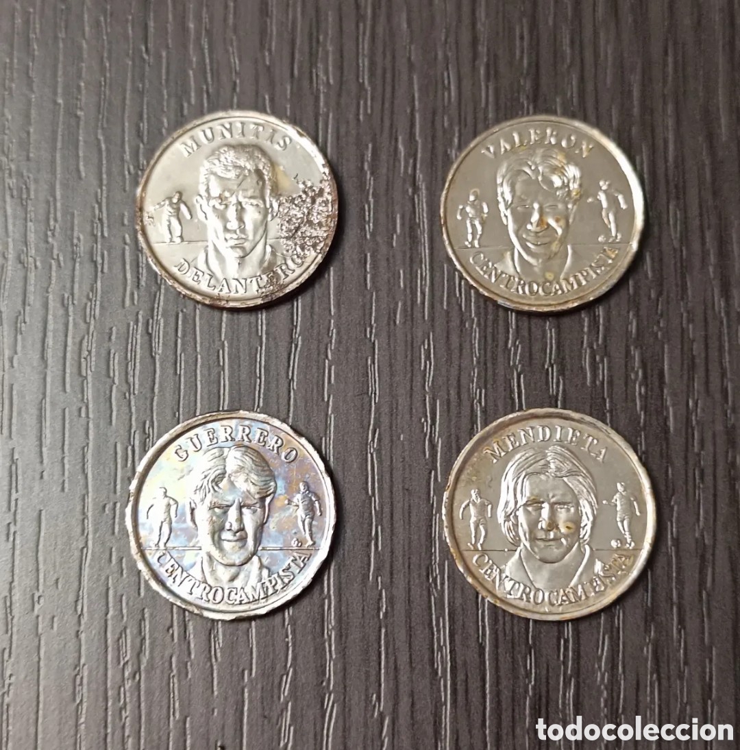 Monedas locales: Lote 4 Antiguas Monedas Colecci&oacute;n F&uacute;tbol