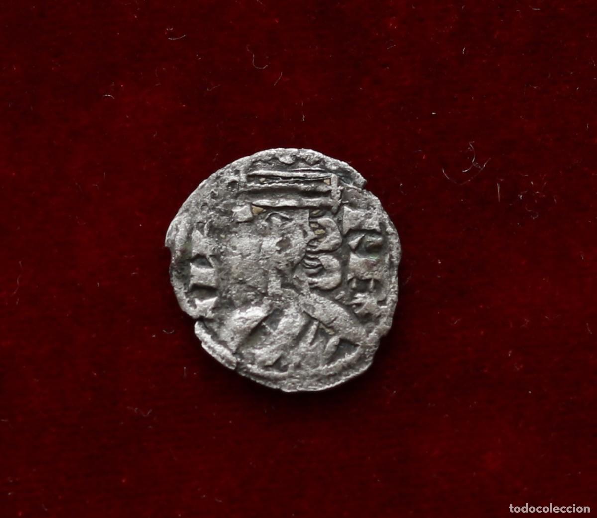 Monedas medievales: DINERO 1158-1214 ALFONSO VII. 0,52 GR; 17,8 MM