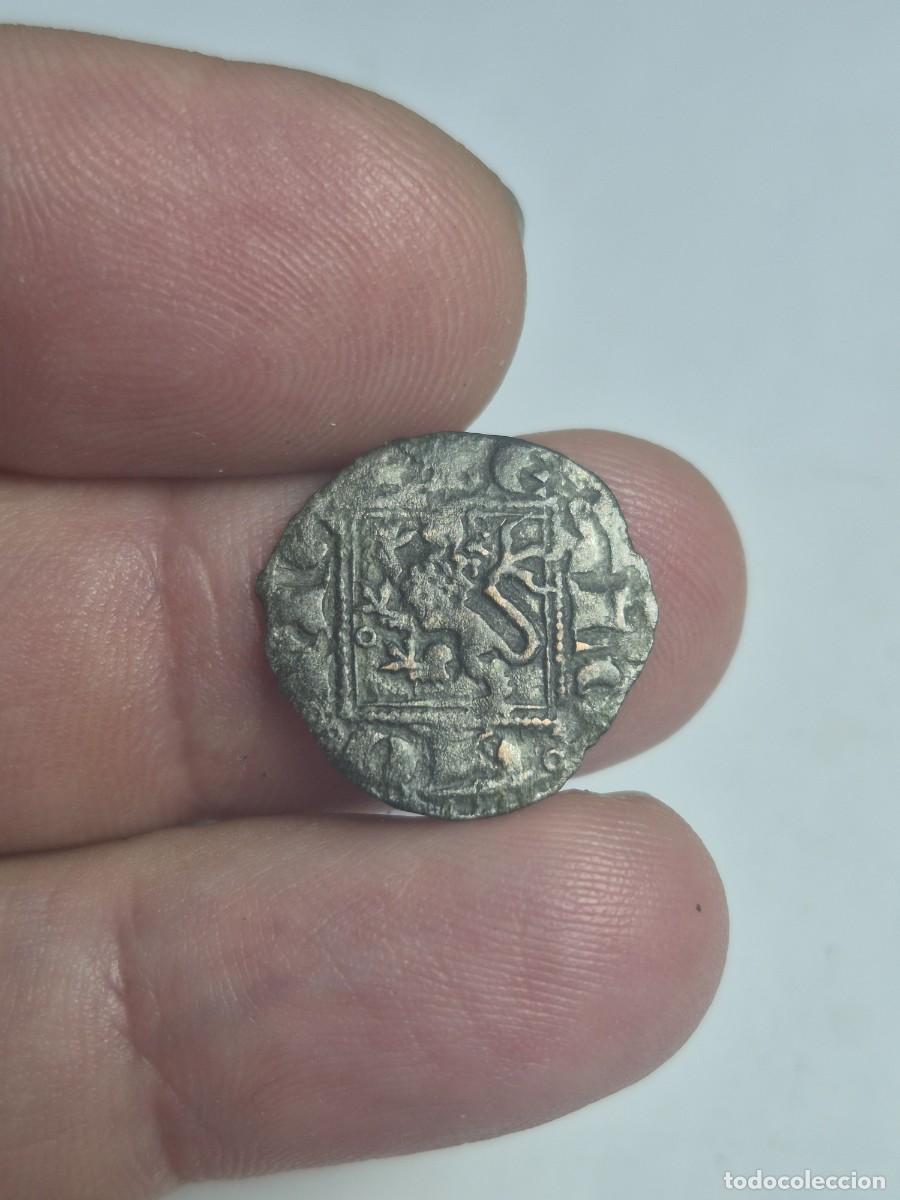 Monedas medievales: NT/ ALFONSO XI NOVEN LEON ROEL DELANTE LEON Y ENCIMA TORRE DERECHA (A1367)