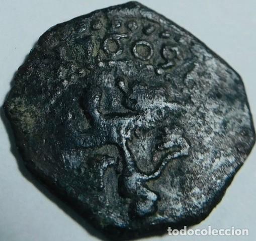Monedas medievales: moneda espa&ntilde;ola de cobre con resello