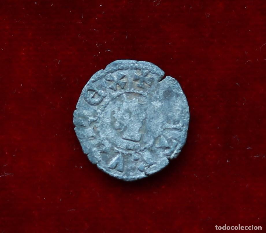 Monete medievali: OBOLO 1336-1386 BARCELONA. PEDRO III. 0,48 GR, 12,7 MM. RARA