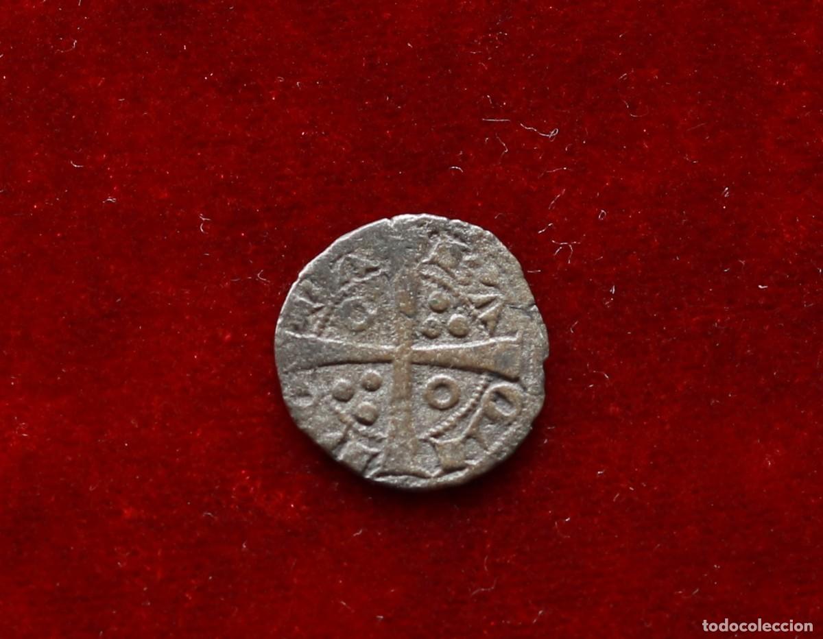 Monete medievali: DINERO 1291-1327 BARCELONA. JAIME II. 0,83 GR, 16,3 MM