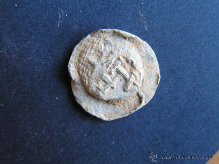 Monedas medievales: PRECINTO DE PLOMO . S XVIII - Foto 1