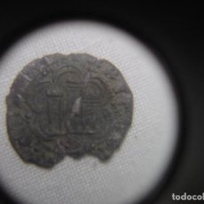 Monedas medievales: MEDIO CUARTILLO DE ENRIQUE IV. 1464. TIENE UN PEQUEÑO PLIEGUE EN EL REVERSO.