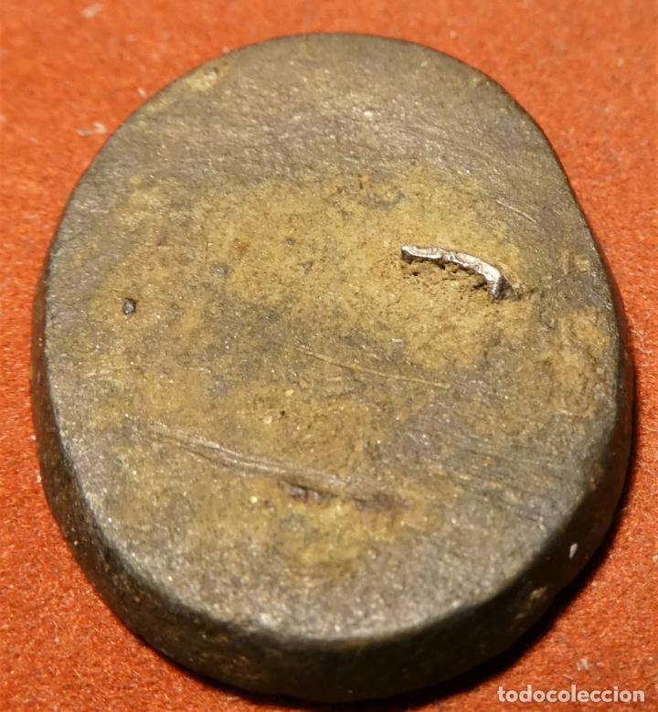 Monedas medievales: Antiguo sello de bronce - Foto 2