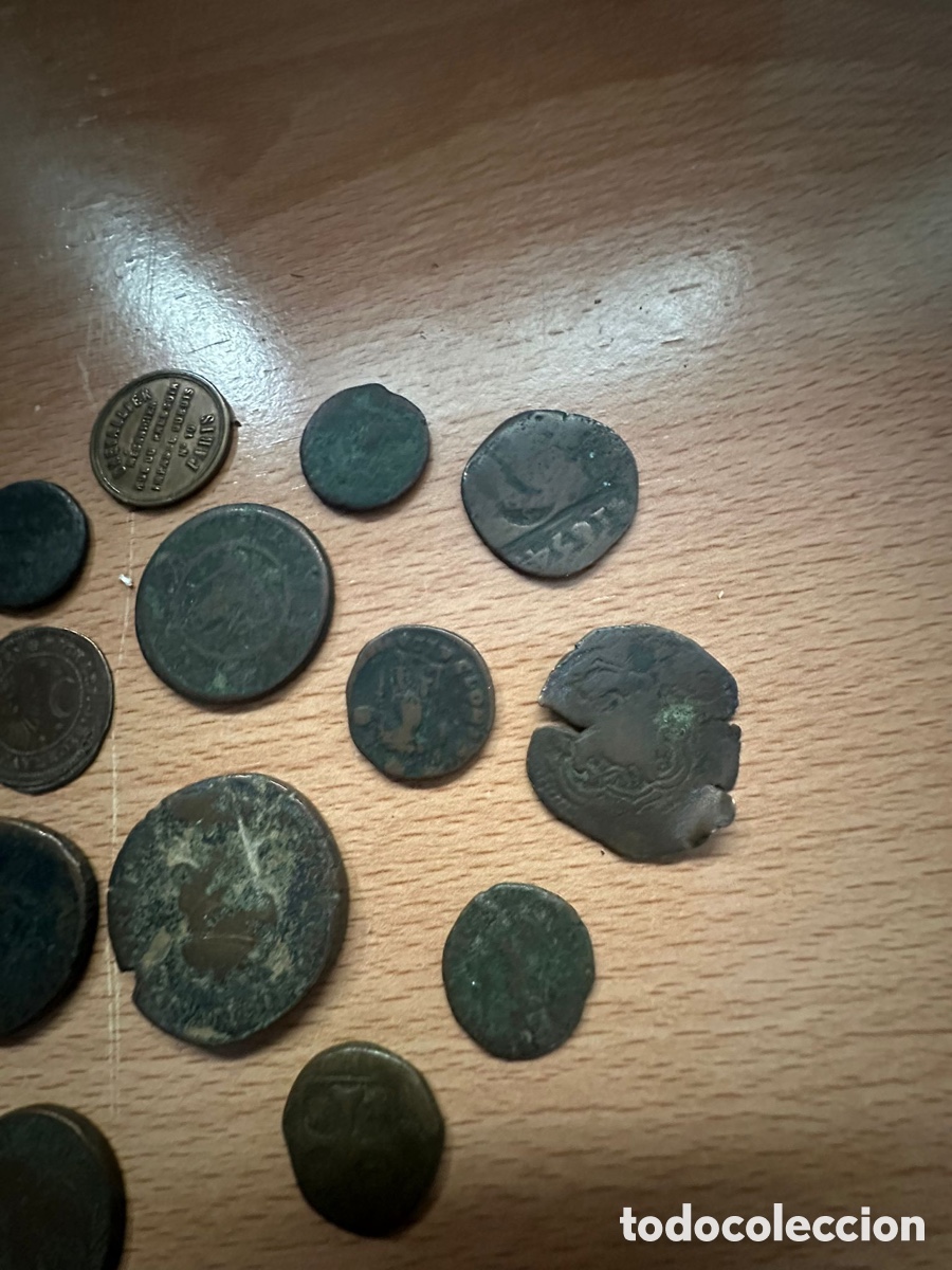 Monedas medievales: Importante lote de monedas romanas ,hispanas - Foto 2