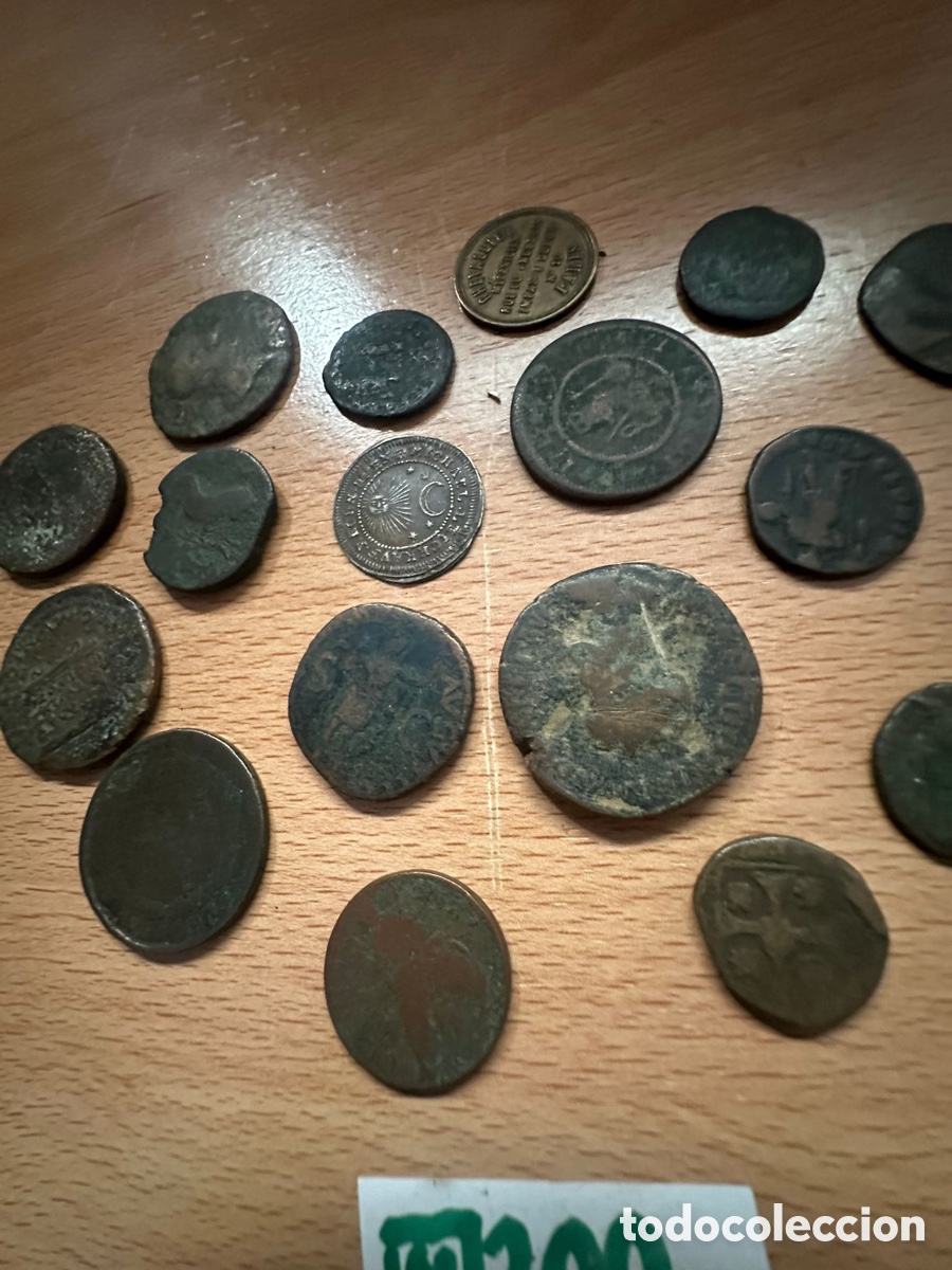 Monedas medievales: Importante lote de monedas romanas ,hispanas - Foto 9