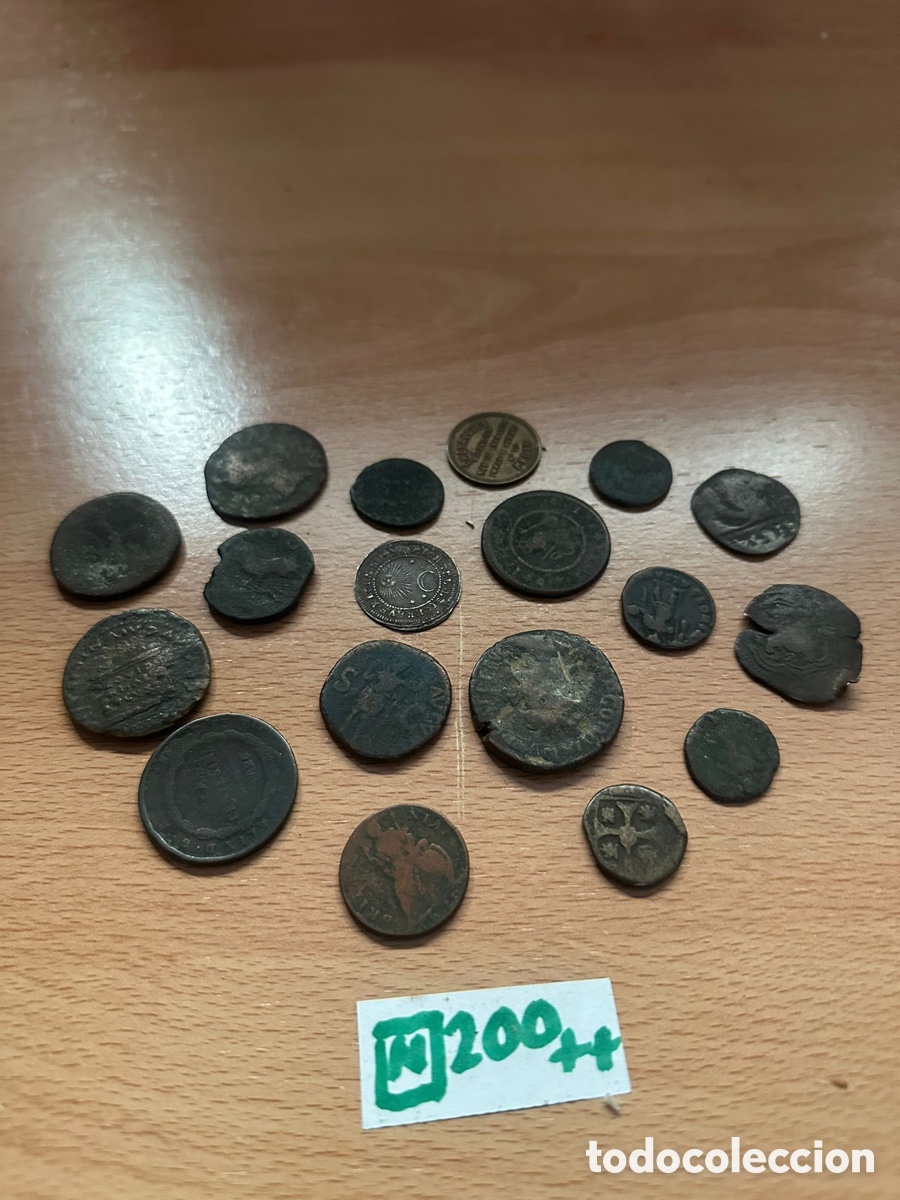 Monedas medievales: Importante lote de monedas romanas ,hispanas - Foto 1