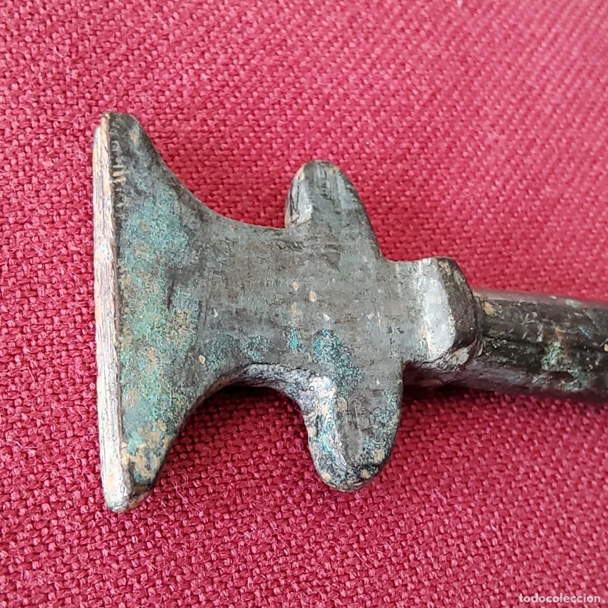 Monedas medievales: Antiguo objeto medieval o romano de bronce - Foto 8