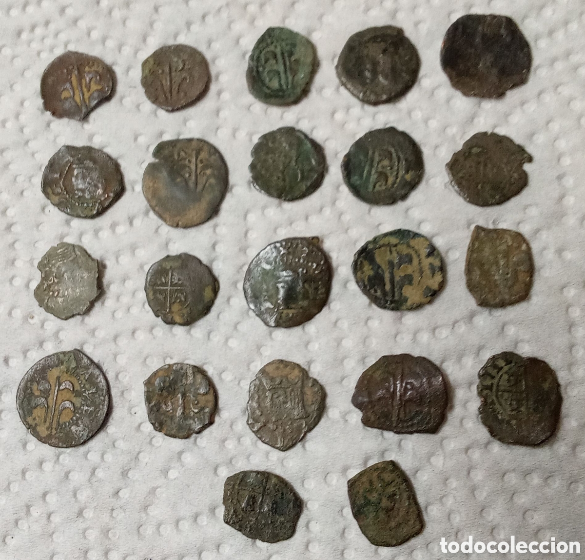 Monedas medievales: LOTE DE 22 MONEDAS MEDIEVALES