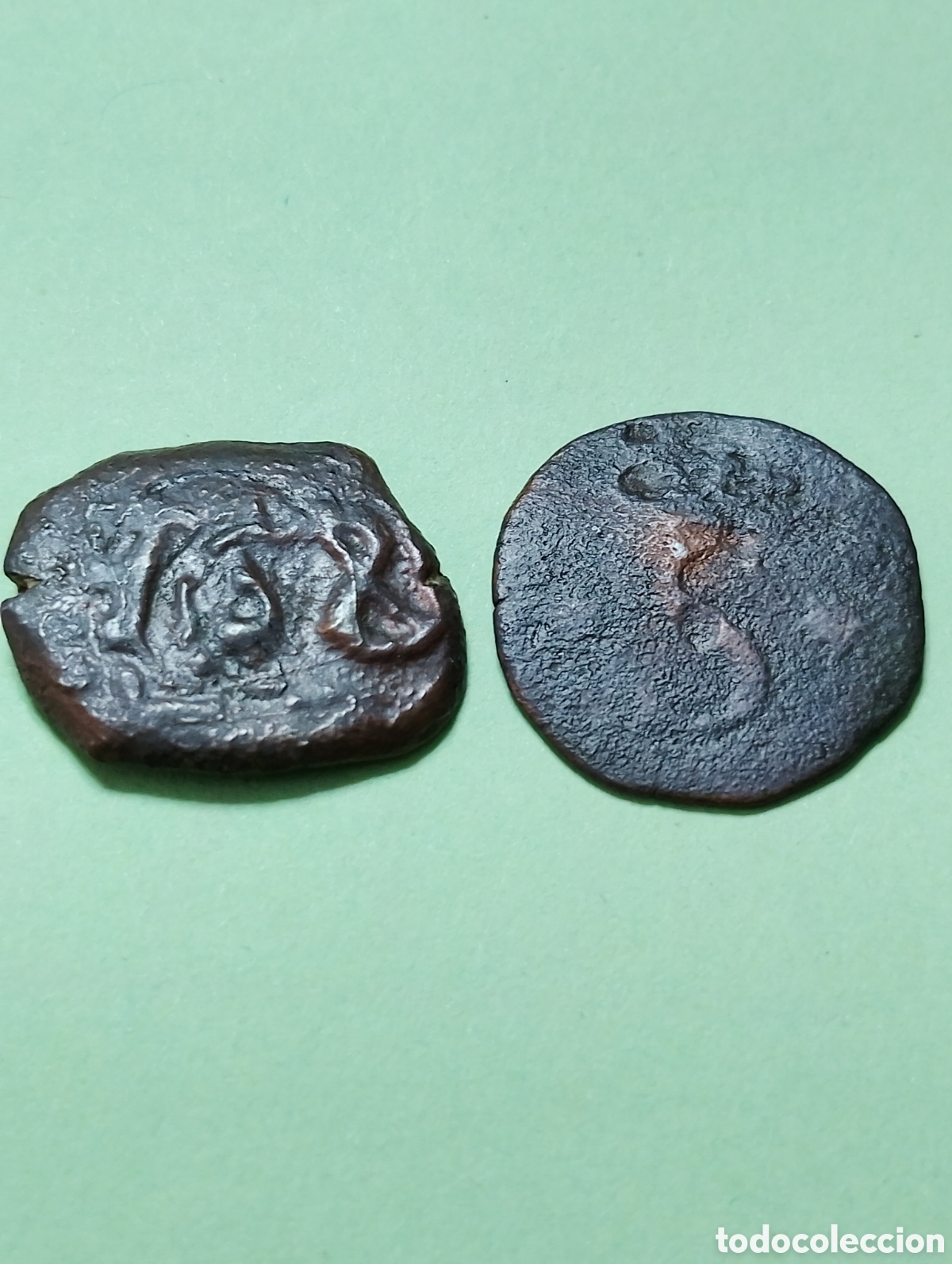 Medieval Coins: 2 monedas antiguas 1 real de cobre ( Sebasti&aacute;n l) Portugal y 1 (potin o galo ) o felus