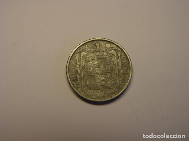 Monedas Rep&uacute;blica: Moneda de 10 c&eacute;ntimos, estado espa&ntilde;ol, a&ntilde;o 1945. - Foto 2