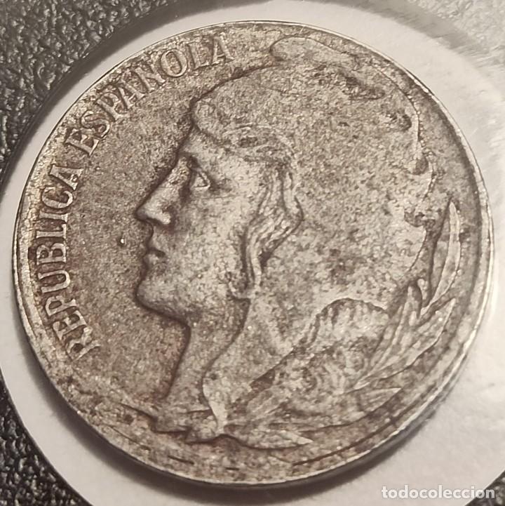 Monedas Rep&uacute;blica: 5 c&eacute;ntimos 1937 exceso metal - Foto 1