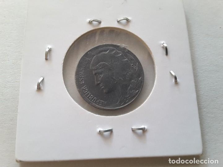 Monedas Rep&uacute;blica: Moneda 5 c&eacute;ntimos 1937 - Foto 2