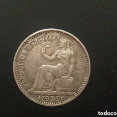 Monedas República: 1 PESETA DE 1833.....PLATA......MUY BONITA....ES EL DE LAS FOTOS