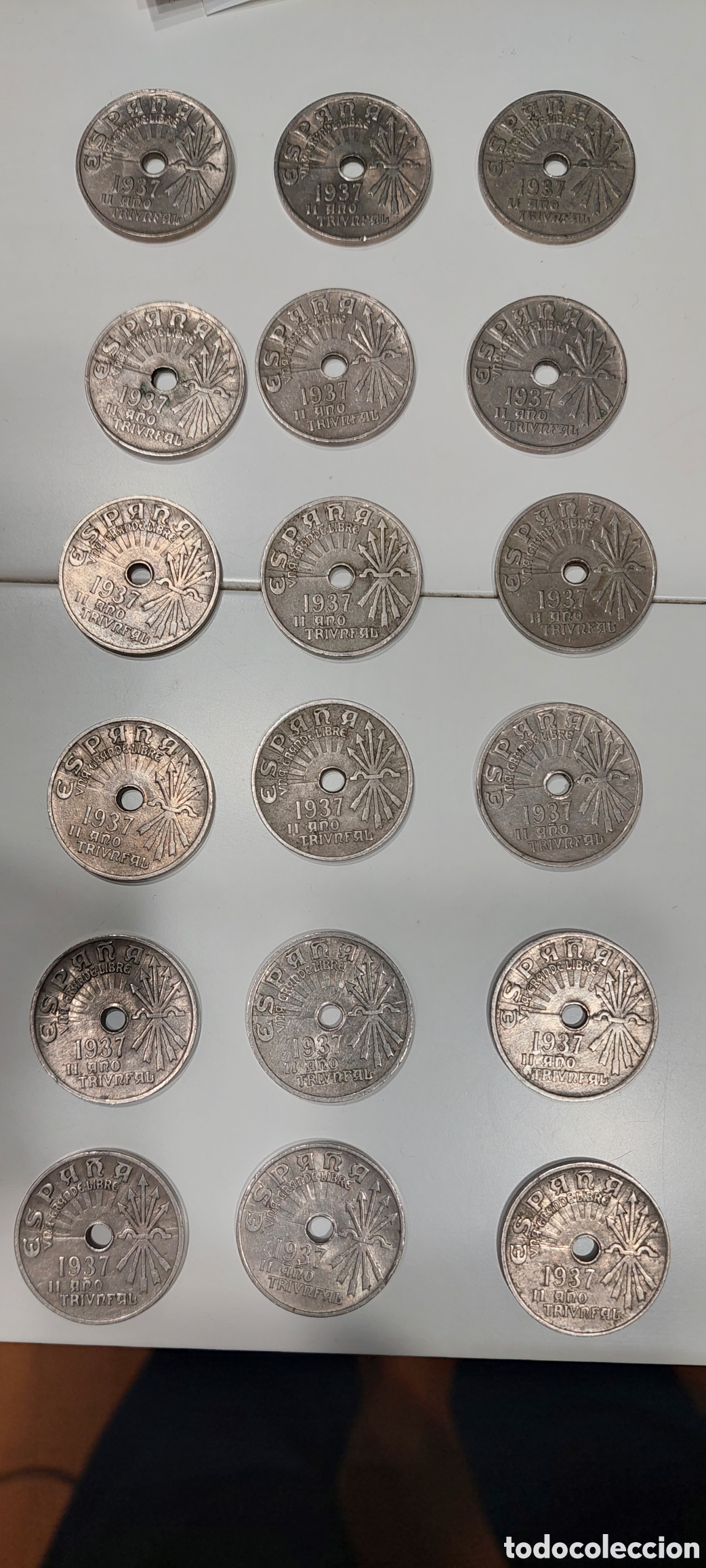 Monedas Rep&uacute;blica: 19 monedas II a&ntilde;o 1937 - Foto 1