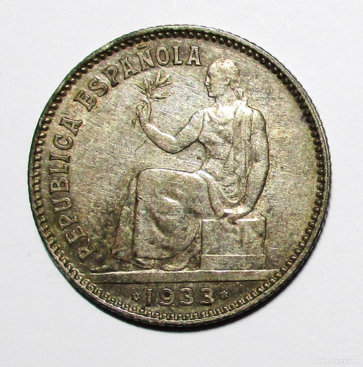 M&uuml;nzen der Zweiten Republik: SEGUNDA REPUBLICA ESPA&Ntilde;OLA 1 PESETA DE PLATA 1933* 3-4. PLATA. LOTE 5678