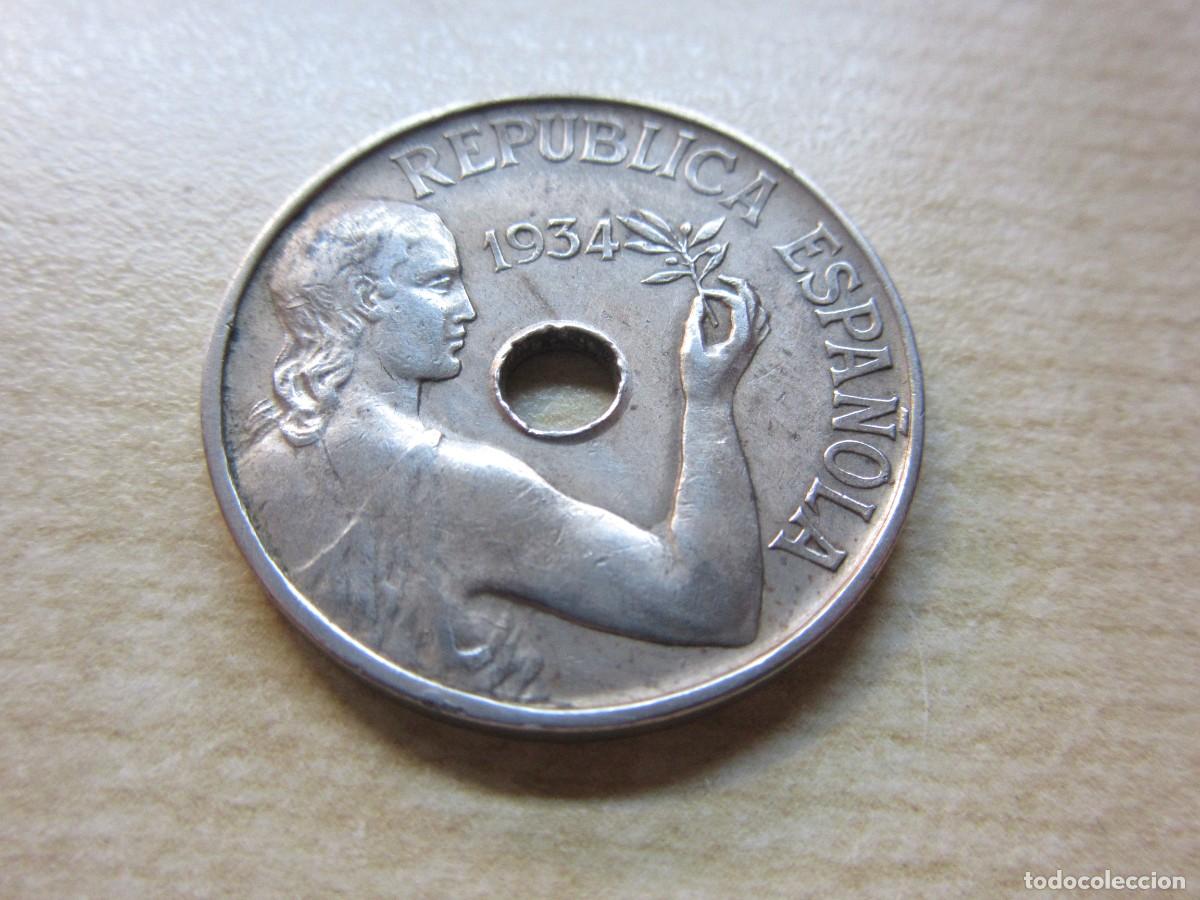 Monedas Rep&uacute;blica: 25 c&eacute;ntimos de la II Rep&uacute;blica Espa&ntilde;ola fechada en 1934