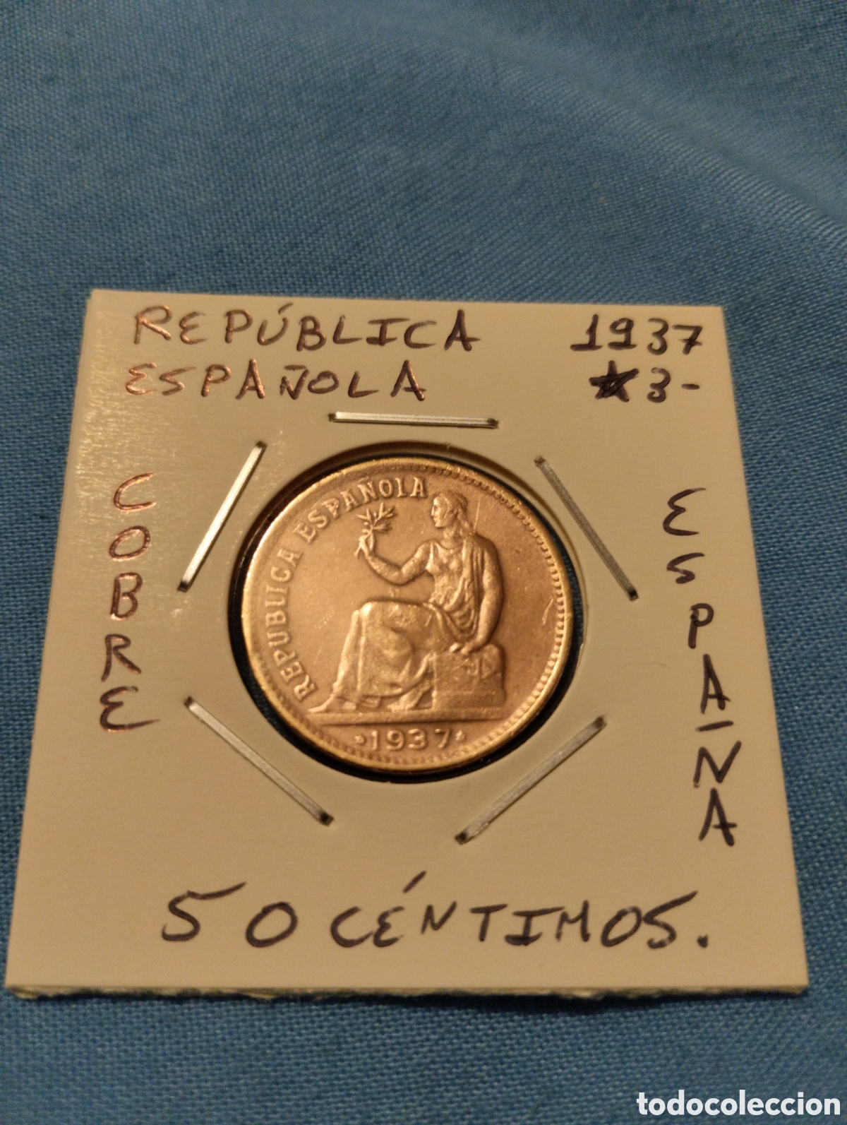 Monete Repubblica: Moneda 50 c&eacute;ntimos de la republica espa&ntilde;ola 1937 estrella 3 BC encartonada
