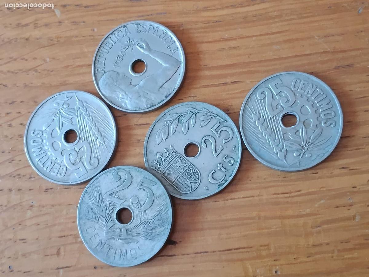 Monedas Rep&uacute;blica: 5 monedas de 25 c&eacute;ntimos tipo agujero