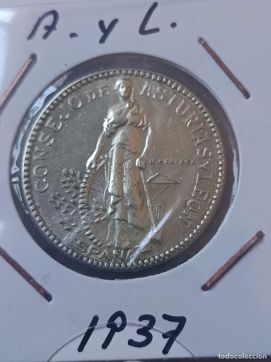 Monete Repubblica: Lote de 14 monedas de 1 y 2 pesetas 1937 Asturias y Le&oacute;n