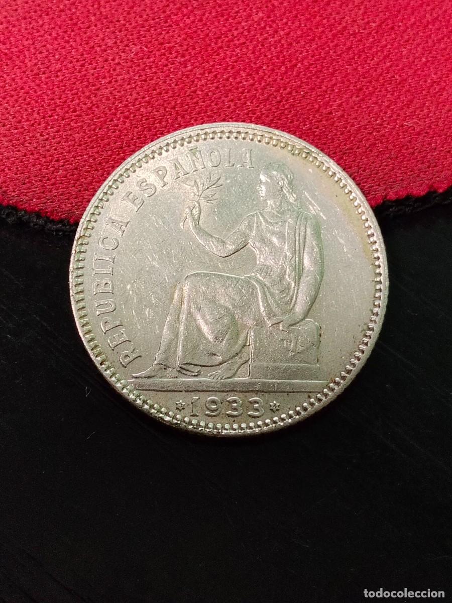 Monedas Rep&uacute;blica: MONEDA DE 1 PESETA DE LA REPUBLICA ESPA&Ntilde;OLA DEL A&Ntilde;O 1933*3-4 DE PLATA.