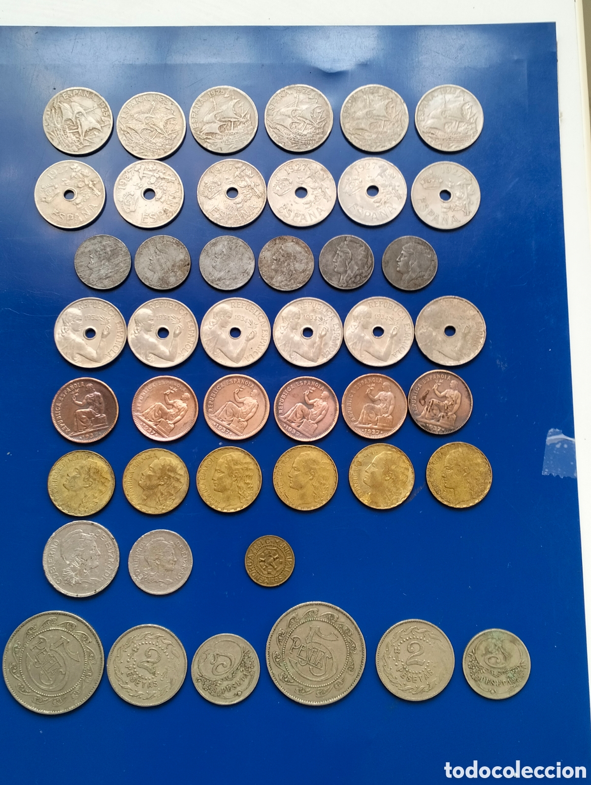 Monedas Rep&uacute;blica: Magn&iacute;fico lote de 45 monedas de varias &eacute;pocas