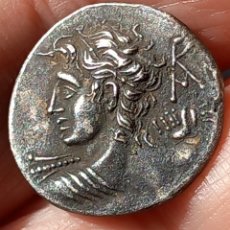 Monedas Roma República: DENARIUCAESIA: LUCIUS CAESIUS; ROMA / LA PRE L•CAESI 4.16 GR 19 MM EN MBC MUY RARA Y DIFÍCIL D