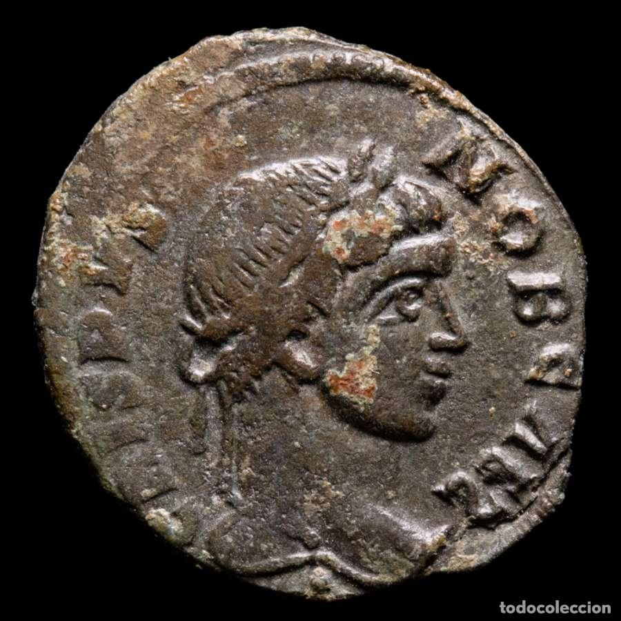 Monedas Roma Rep&uacute;blica: Crispo cesar 320 dC &AElig; Follis Arles CAESARVM NOSTRORVM VOT V / T◡A