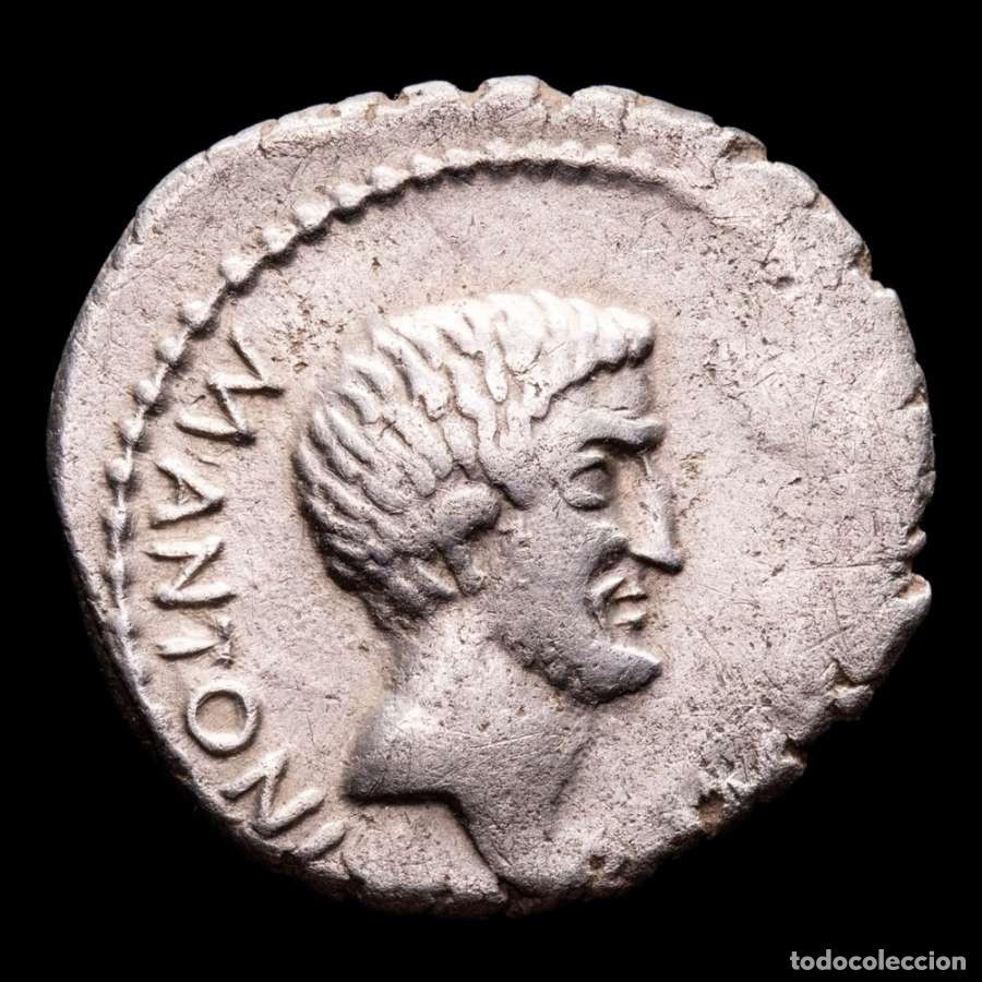 Monedas Roma Rep&uacute;blica: Marco Antonio, Denario, Cabeza del Sol dentro de Templo. Muy escasa