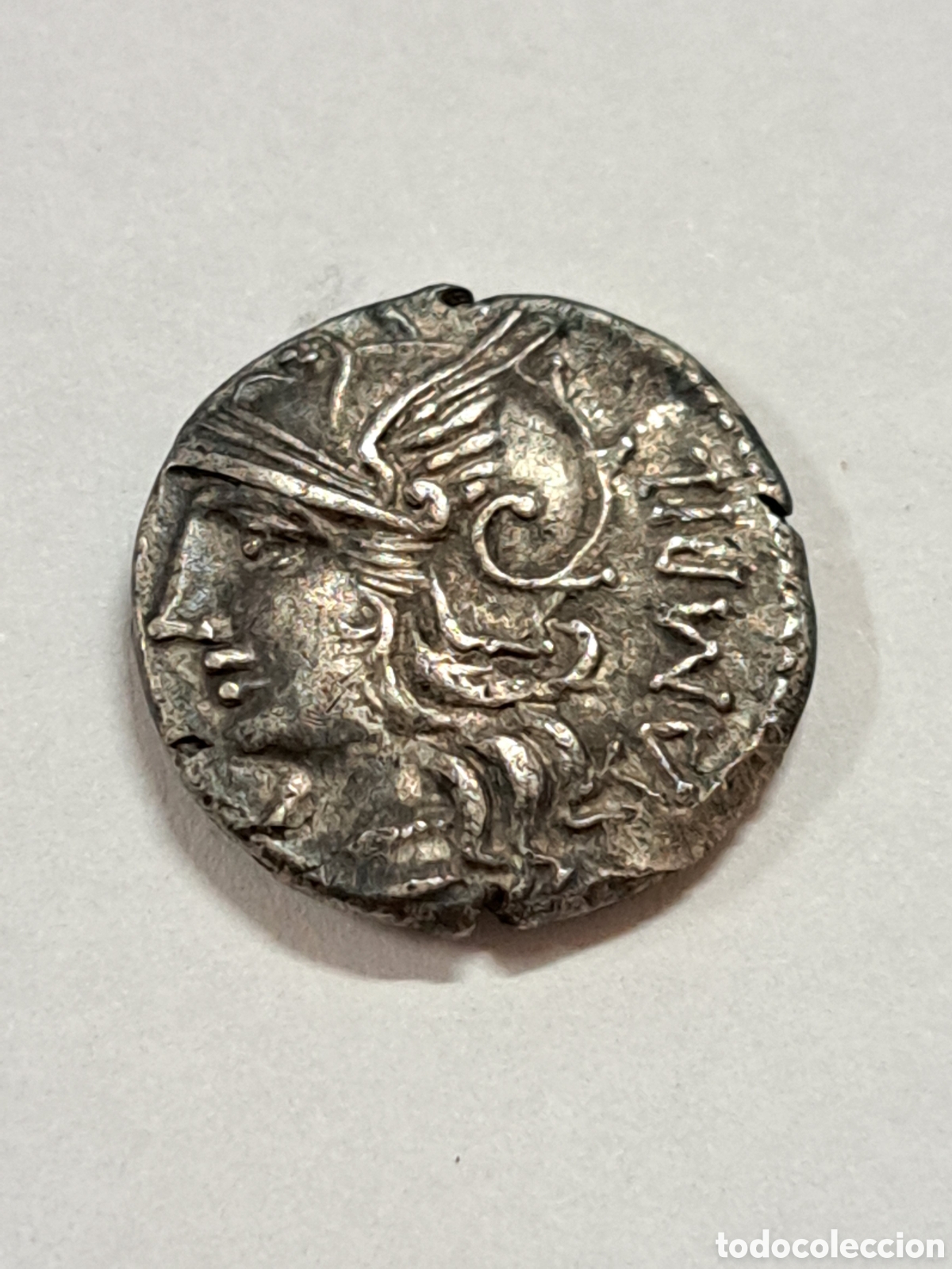 Monedas Roma Rep&uacute;blica: Denario de plata de la Rep&uacute;blica romana acu&ntilde;ada el a&ntilde;o 137 A.d.c por la familia Baebia.