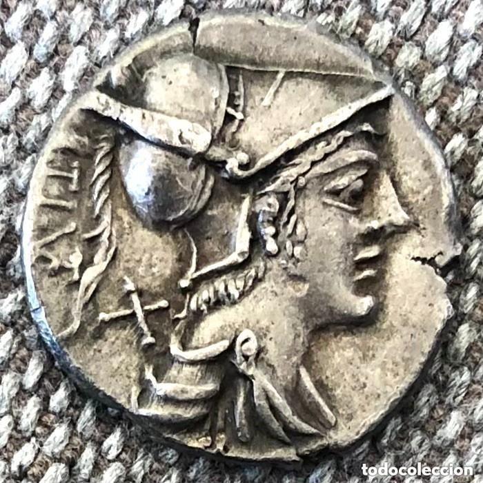 Moedas Roma Rep&uacute;blica: Denario Rep&uacute;blica VETURIA Ti Veturius 137 BC Rev Soldados Joven Cerdo de Gorny & Mosch