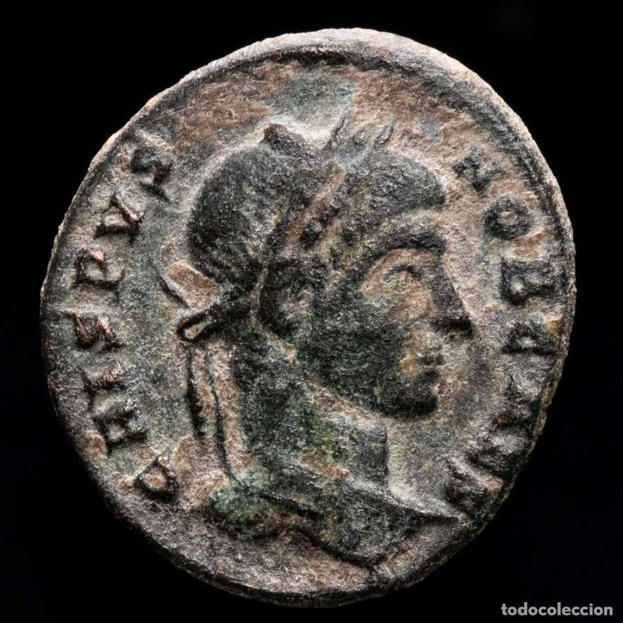 Monedas Roma Rep&uacute;blica: Crispo cesar 320 dC &AElig; Follis Arles CAESARVM NOSTRORVM VOT V / TA