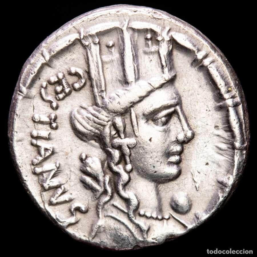 Monedas Roma Rep&uacute;blica: Roma 67 aC. M Plaetorius Mf. Cestianus. Denario. Silla Curul (5821)