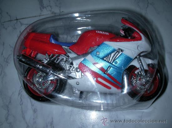 Motos a escala: YAMAHA EN BLISTER NUEVA - Foto 1