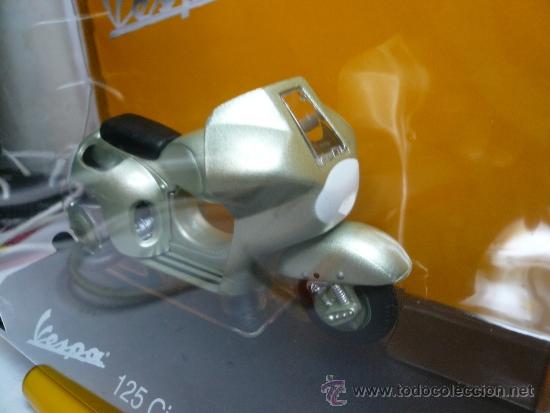 Motos a escala: VESPA 125 CIRCUITO 1950 - Foto 1