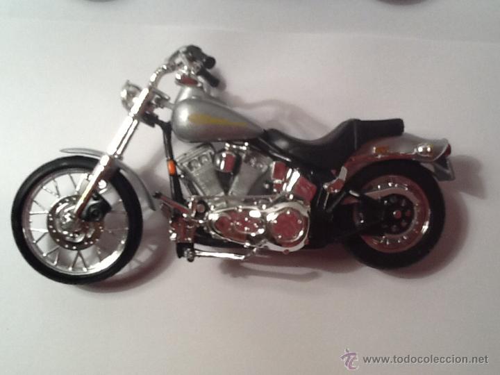 Motos a escala: Maisto Harley Davidson n.2 - Foto 15
