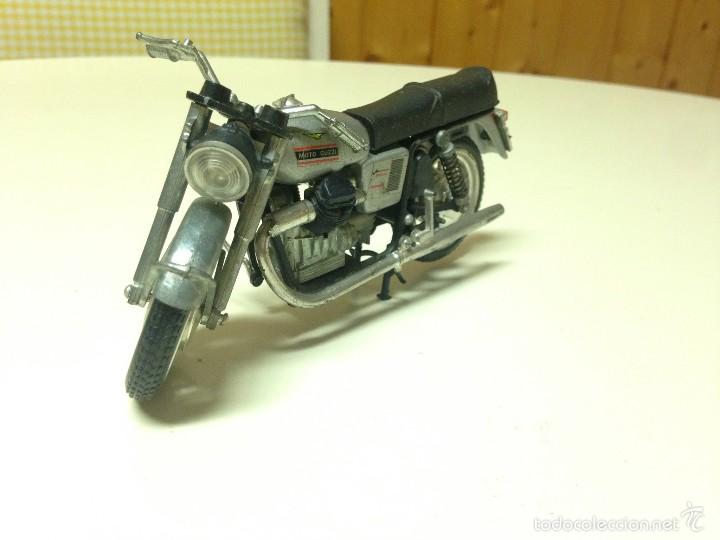 Motos a escala: Moto Guzzi v7 Special - Foto 4