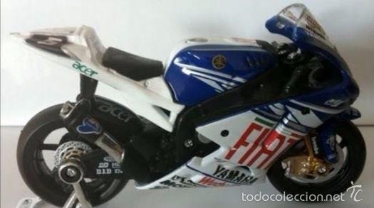 Motos a escala: Colin Edwards 2007 1/12 IXO - Foto 1