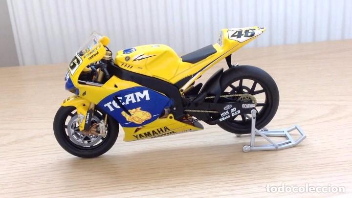 Motos a escala: Rossi 2006 Yamaha 1/12 - Foto 1