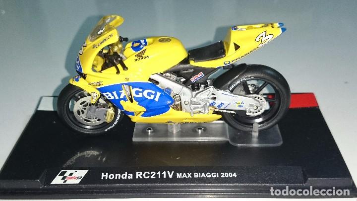 Motos a escala: HONDA RC211VMAX BIAGGI 2004 - Foto 2