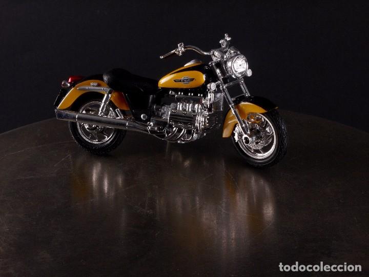 Motos a escala: MOTO HONDA F6C CUSTOM - Foto 1
