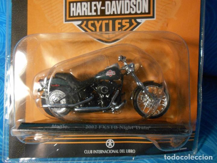 Motos a escala: HARLEY DAVIDSON SOFTAIL NIGHT TRAIN 2002 MAISTO - Foto 3