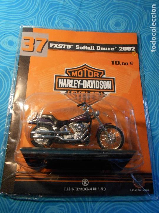 Motos a escala: MAISTO 2002 FXSTD SOFTAIL DEUCE FASCICULO NUM 37 ( REF 3 ) - Foto 1